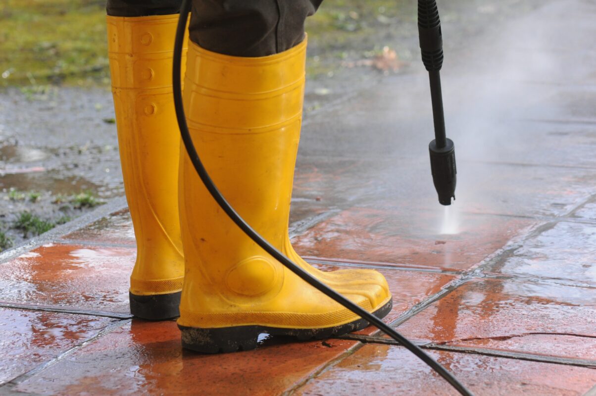 Pressure Washing Cleaning Services